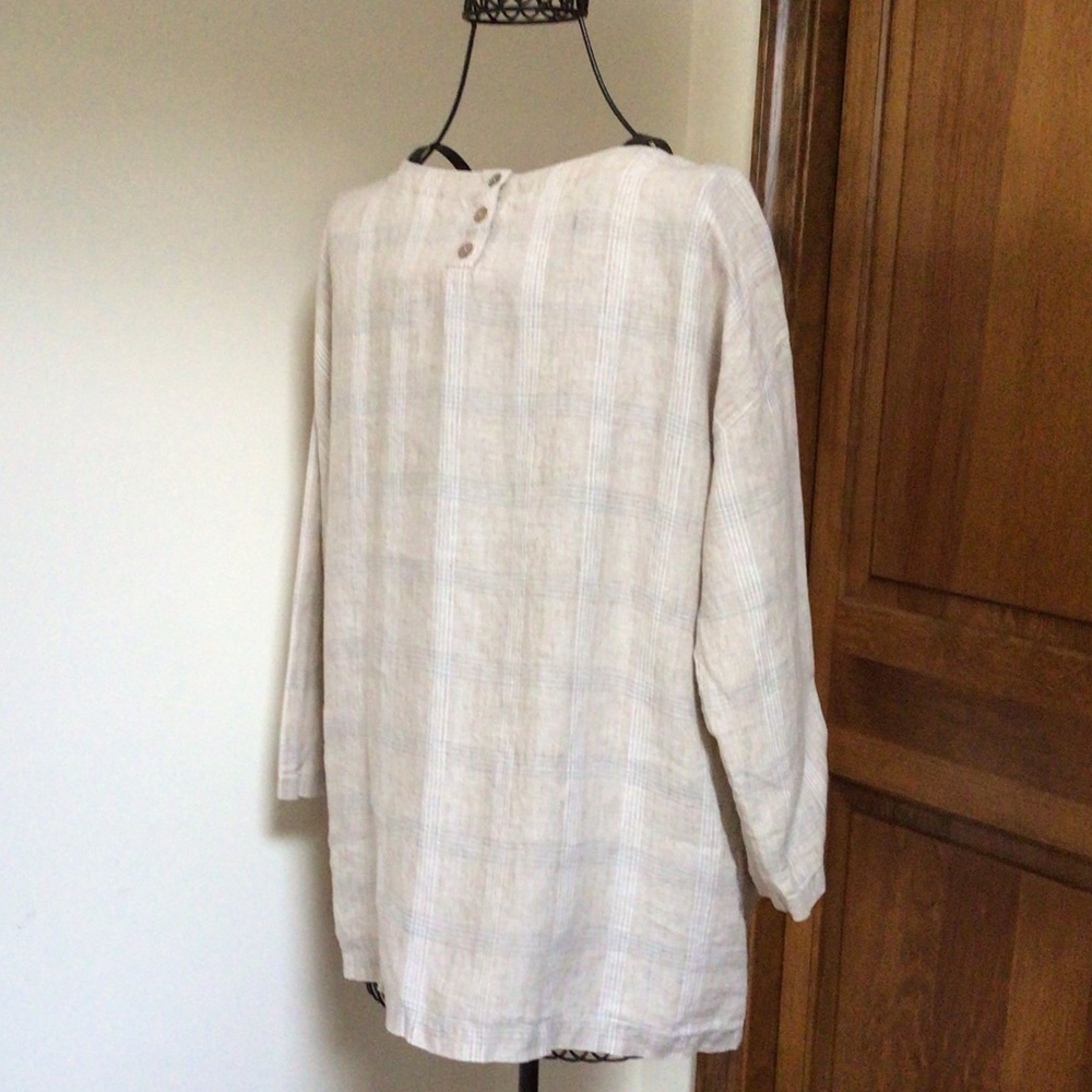 Eileen Fisher 3/4-Sleeve Catalan Linen Plaid Top, size SP - Picture 3 of 8